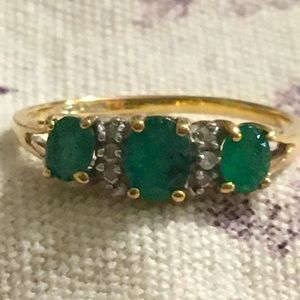 Preloved 3-Emerald Solid 10K Ring